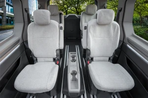 Volkswagen Multivan T7 (2 / 3 rząd 1+1 miejsca od 2022-) Pokrowce LEN BEIGE Materiał tapicerski